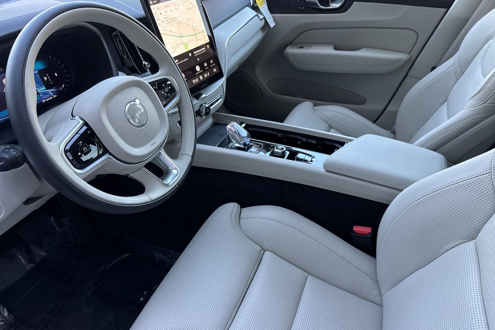 2026 Volvo XC60 B5 Ultra