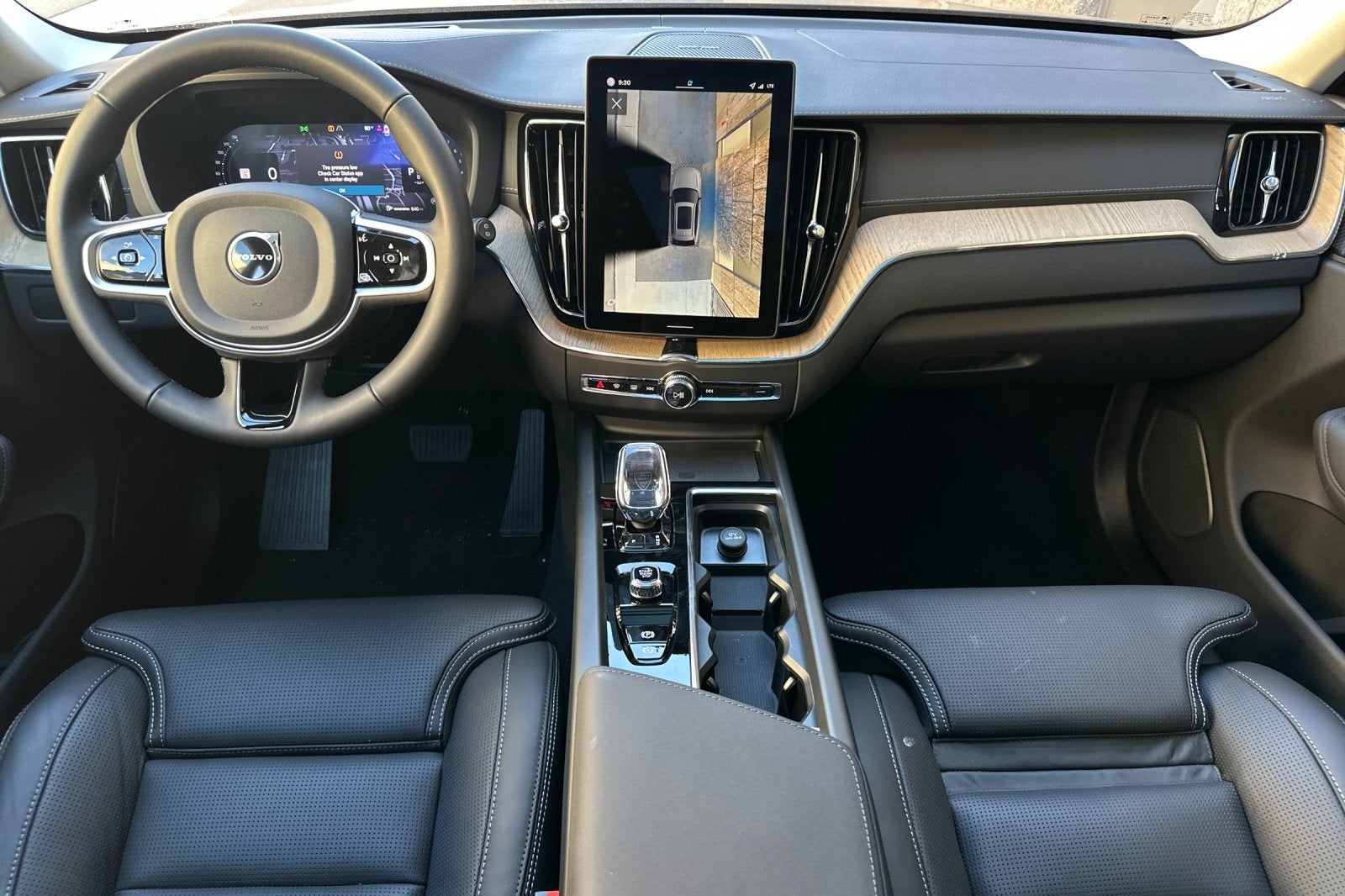 2026 Volvo XC60 B5 Ultra