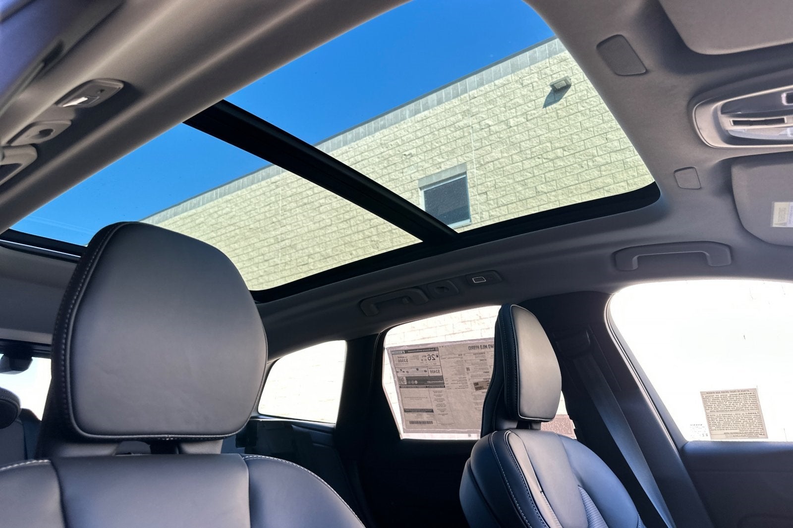 2026 Volvo XC60 B5 Ultra