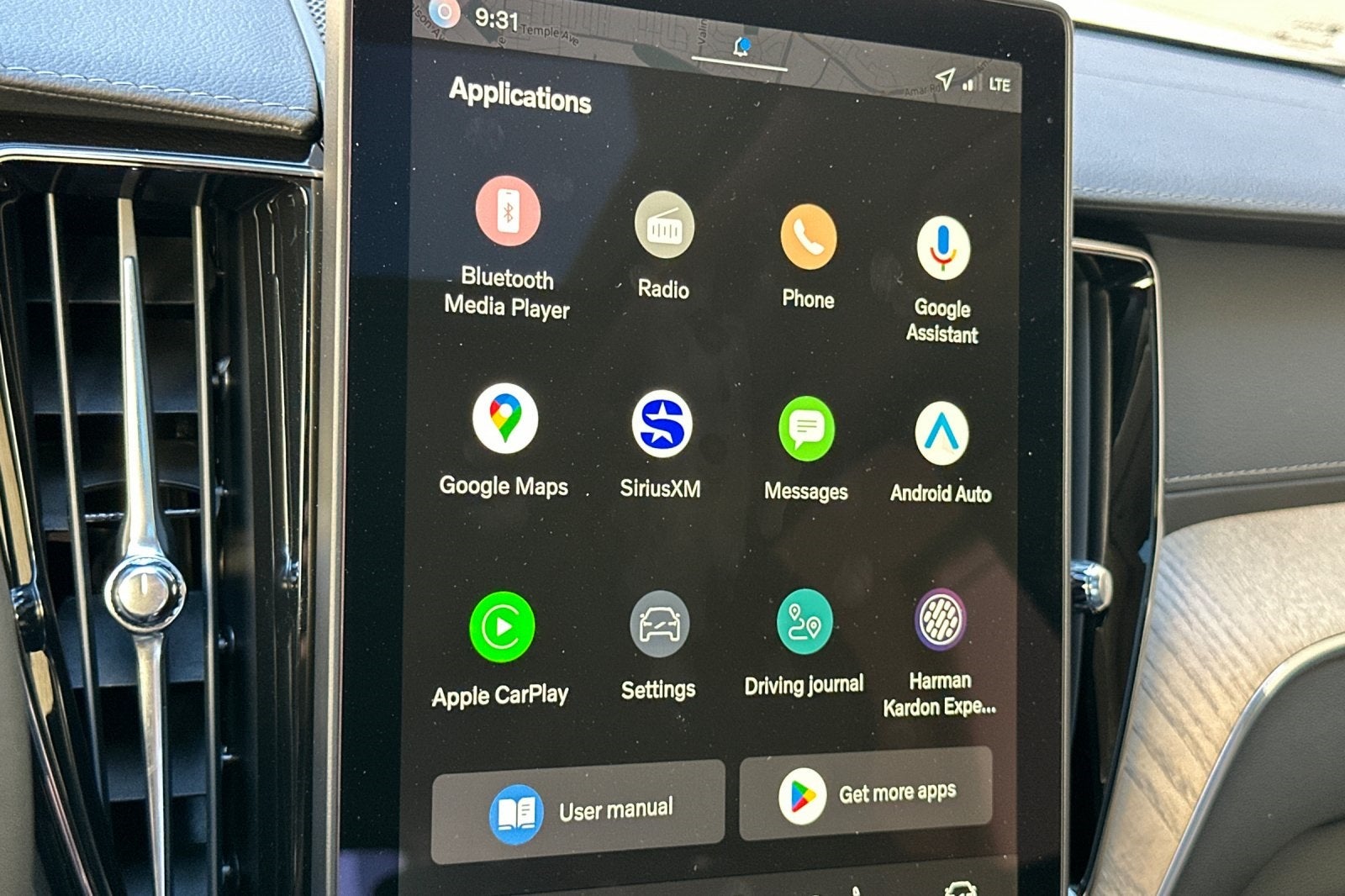 2026 Volvo XC60 B5 Ultra