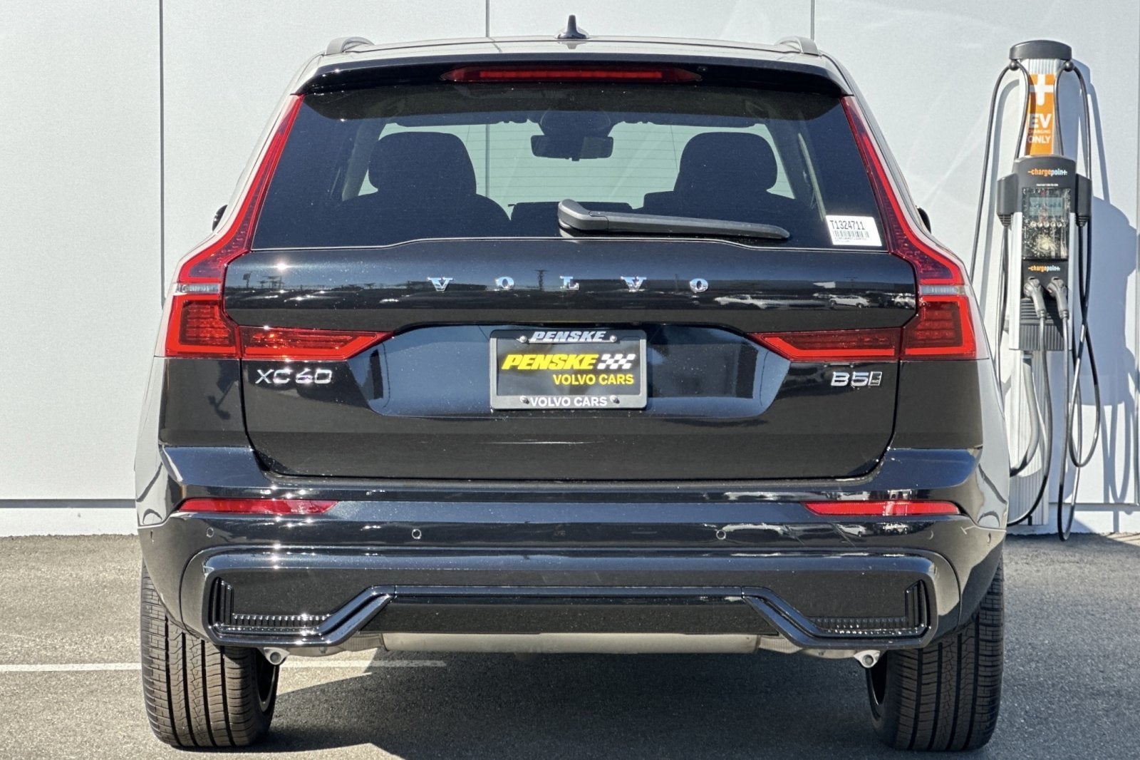 2026 Volvo XC60 B5 Ultra