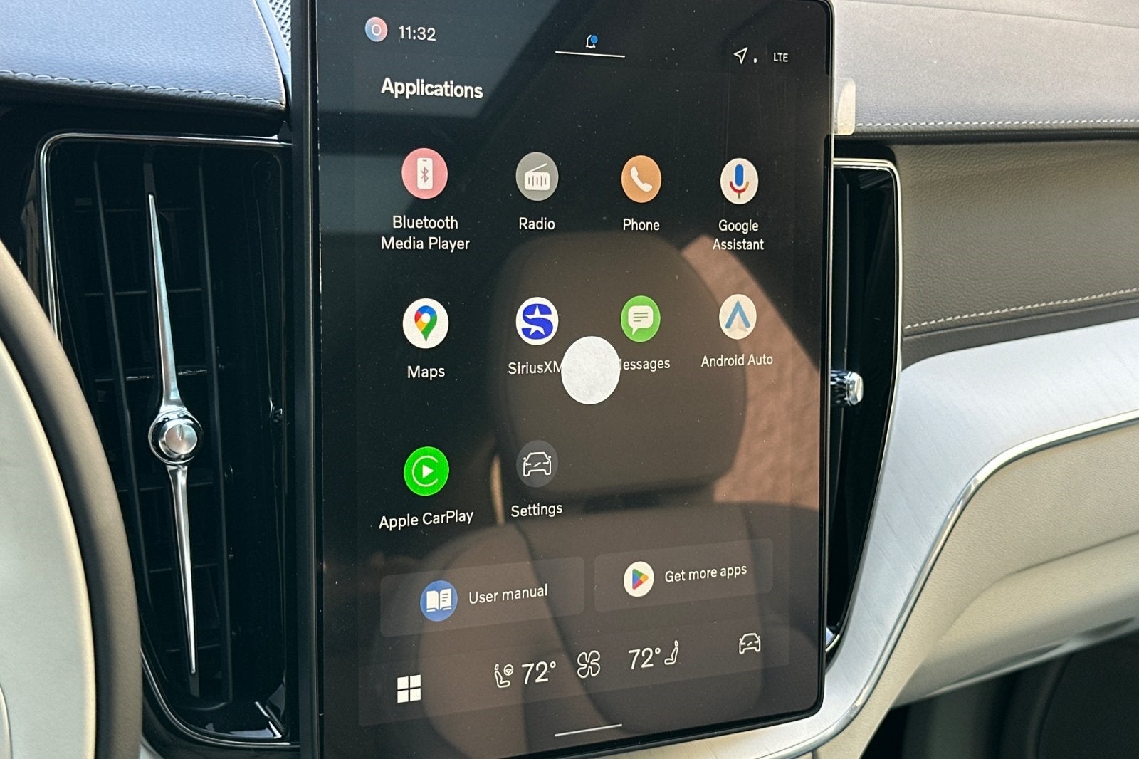 2026 Volvo XC60 B5 Ultra