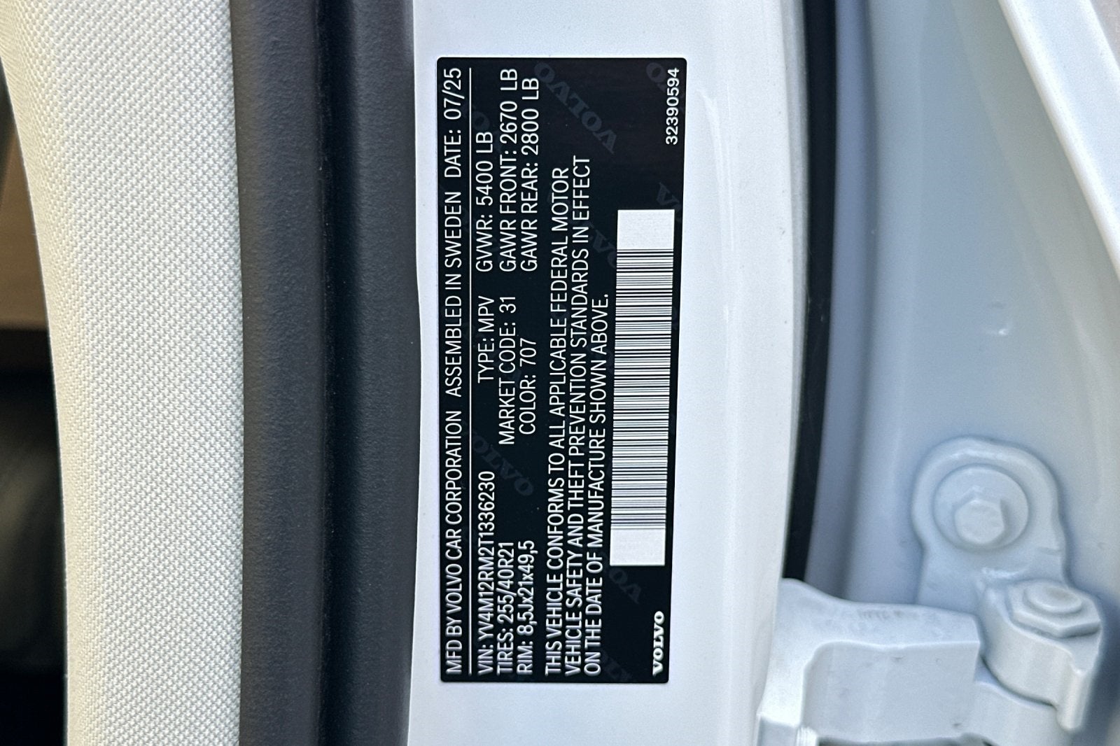 2026 Volvo XC60 B5 Ultra