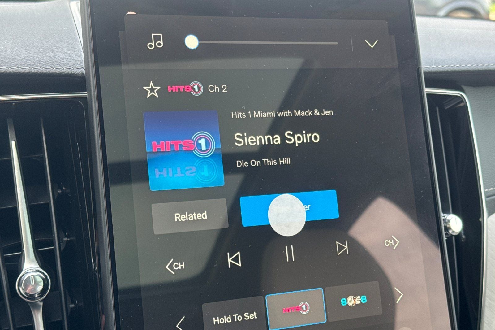 2026 Volvo XC60 B5 Ultra