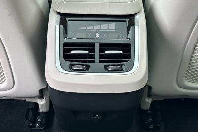 2025 Volvo XC60 B5 Ultra