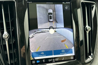 2025 Volvo XC60 B5 Ultra