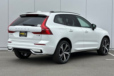 2025 Volvo XC60 B5 Ultra