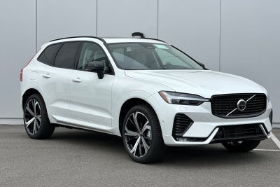 2025 Volvo XC60 B5 Ultra