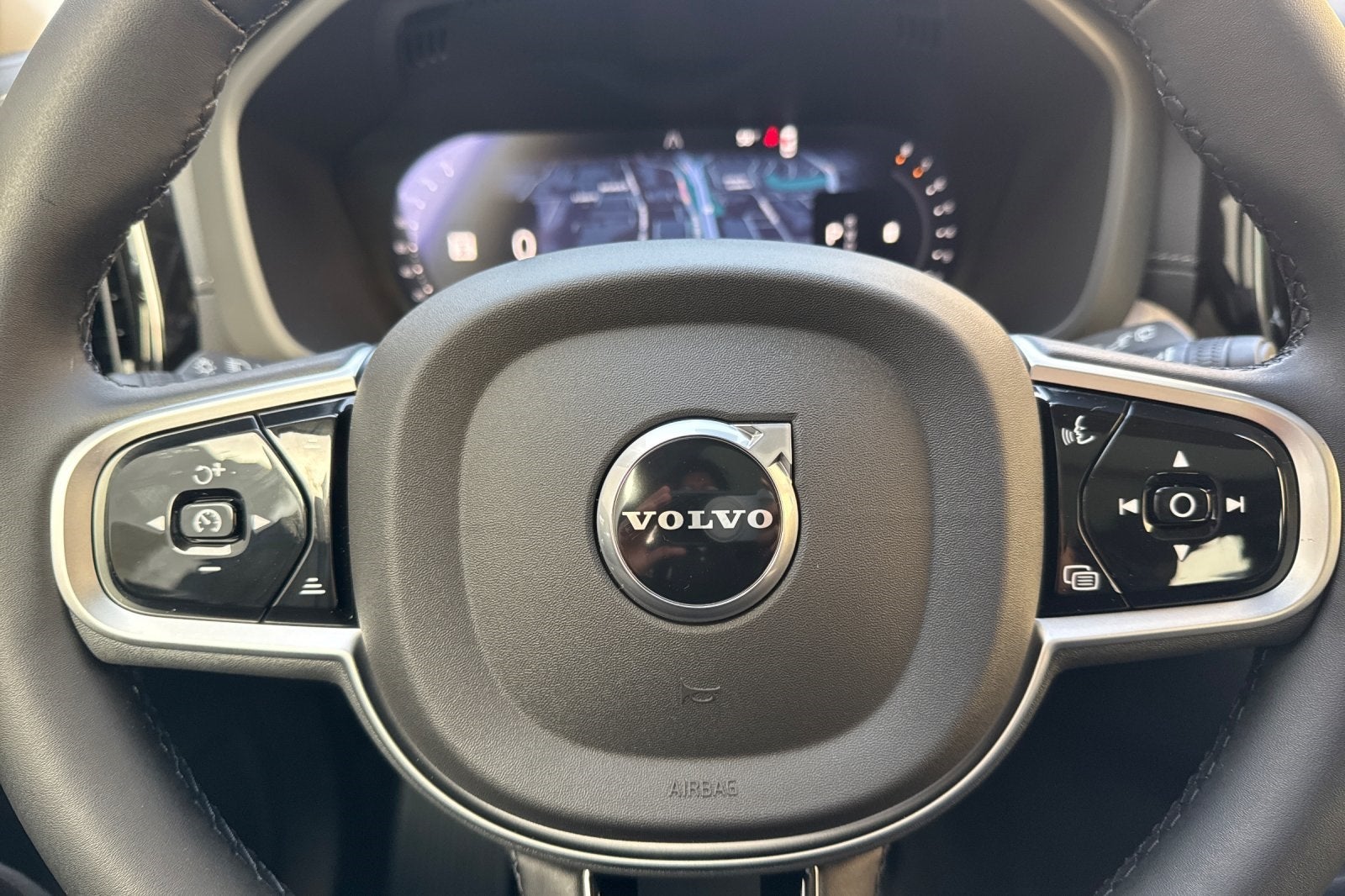 2026 Volvo XC60 B5 Ultra