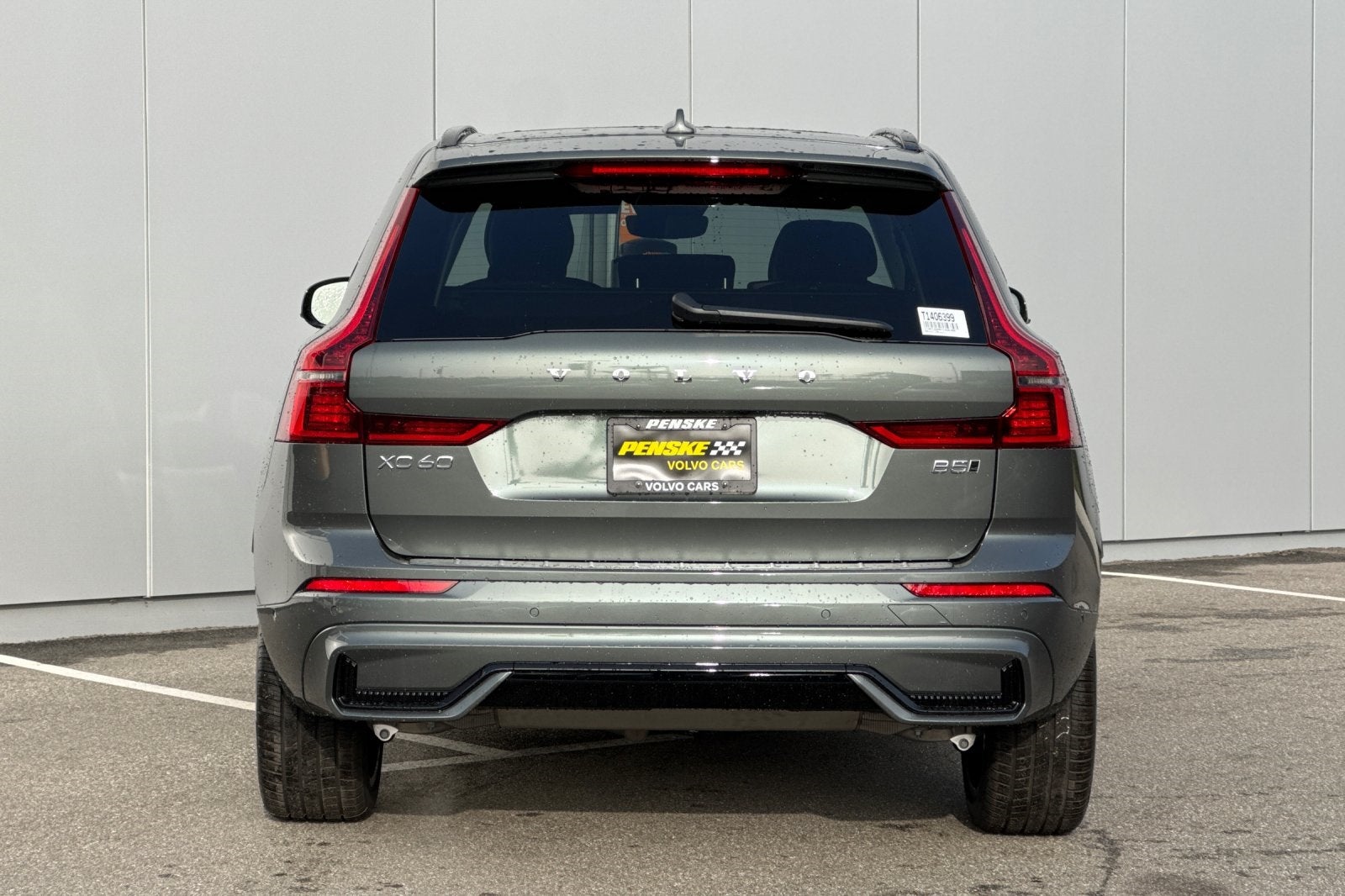 2026 Volvo XC60 B5 Ultra