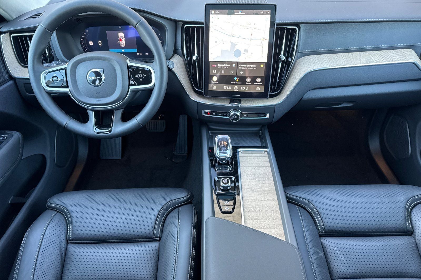 2026 Volvo XC60 B5 Ultra