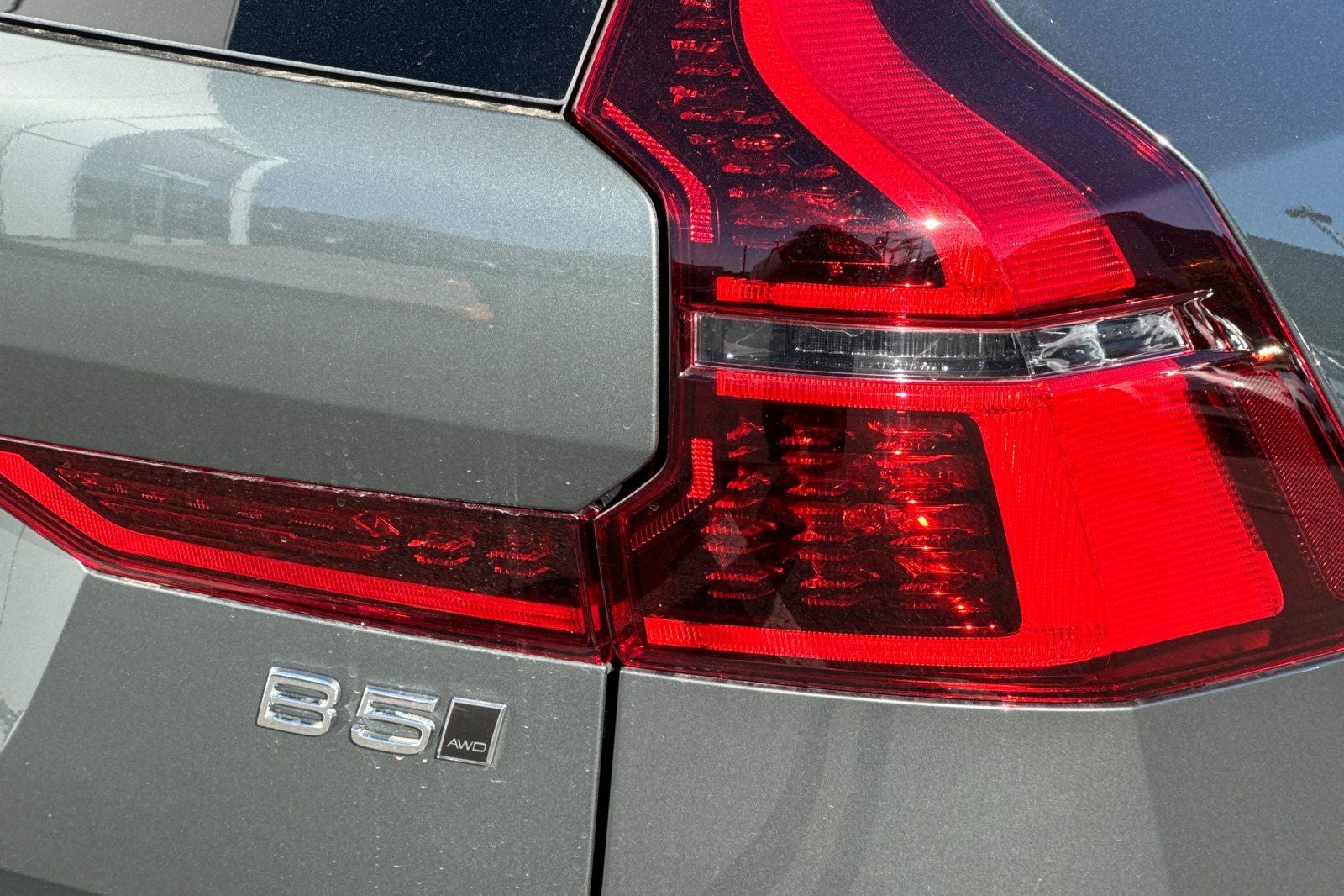 2026 Volvo XC60 B5 Ultra