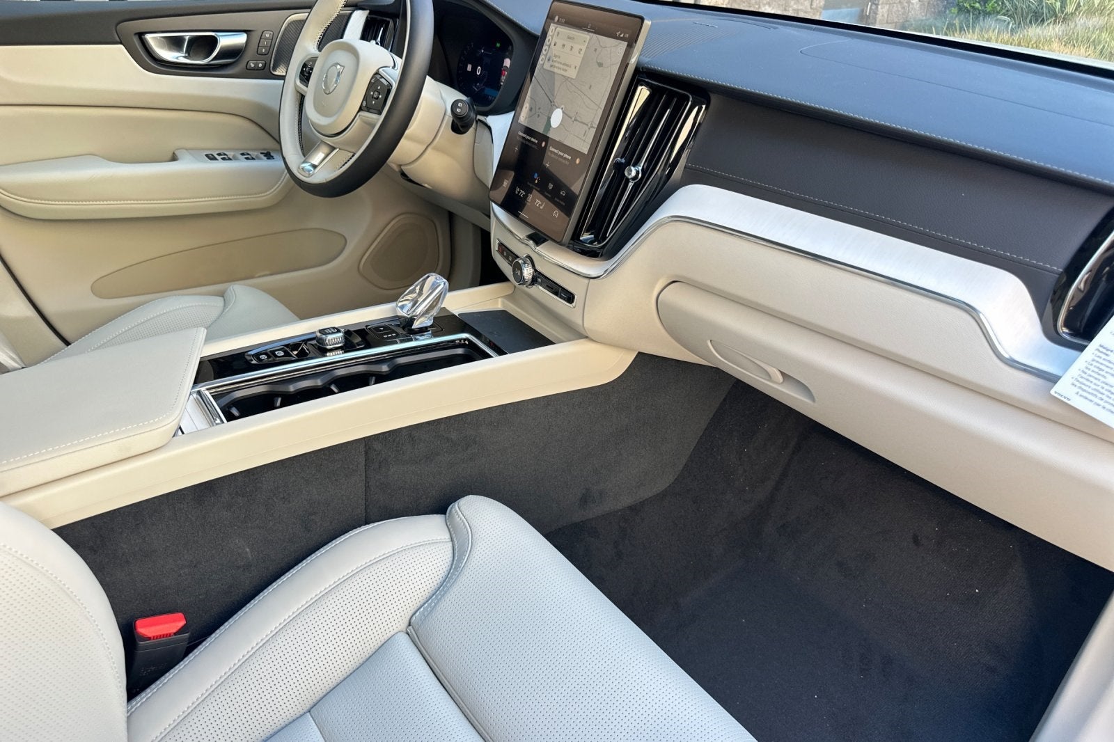 2026 Volvo XC60 B5 Ultra