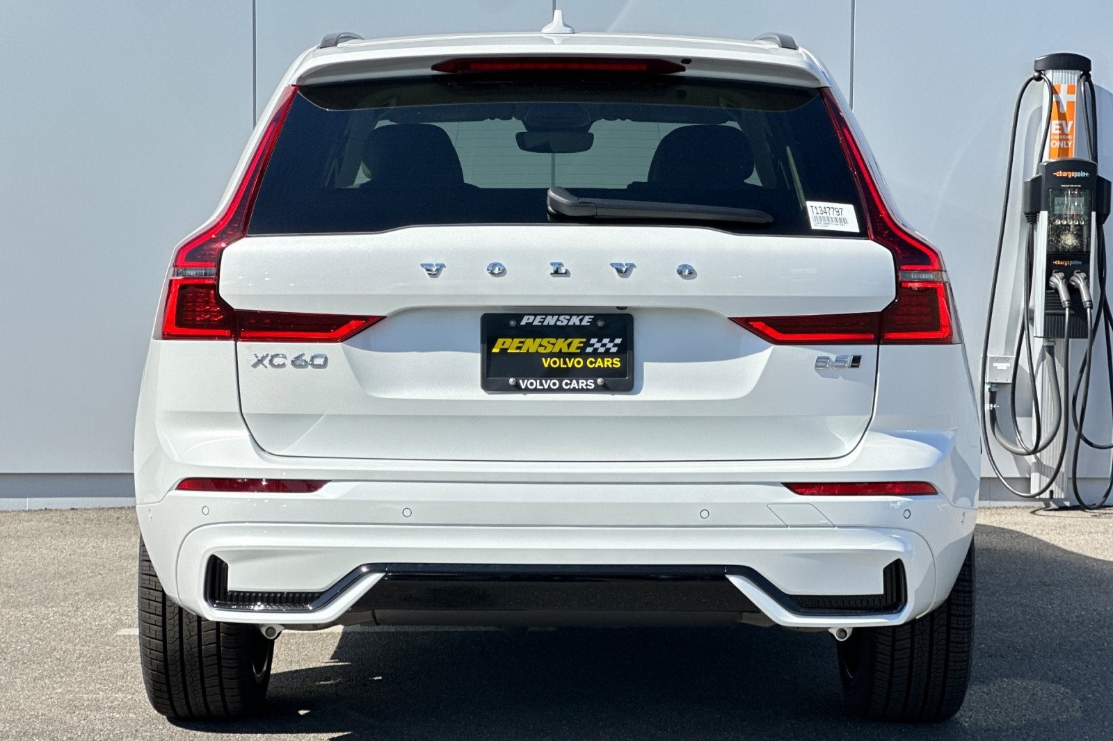 2026 Volvo XC60 B5 Ultra