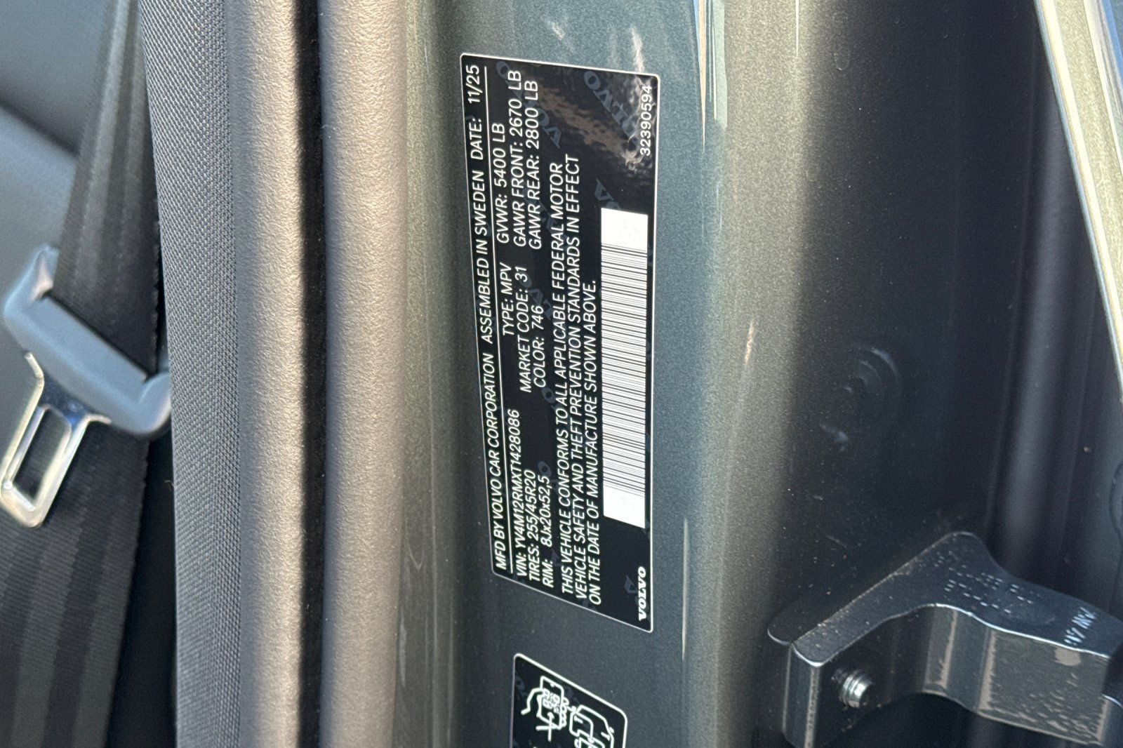 2026 Volvo XC60 B5 Ultra