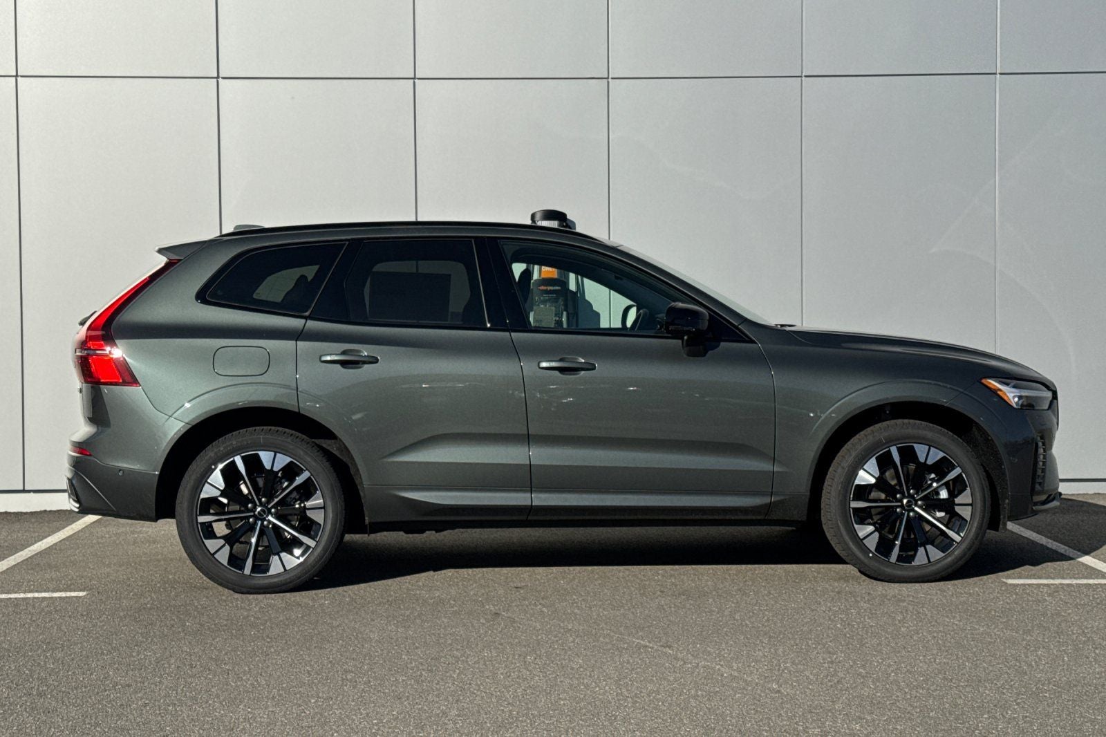 2026 Volvo XC60 B5 Ultra