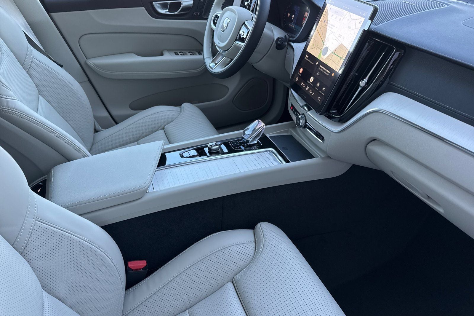 2026 Volvo XC60 B5 Ultra