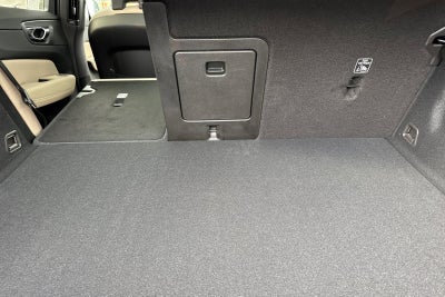 2027 Volvo XC60 B5 Plus