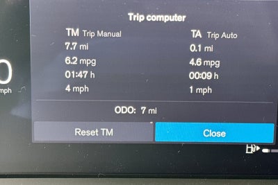 2027 Volvo XC60 B5 Plus