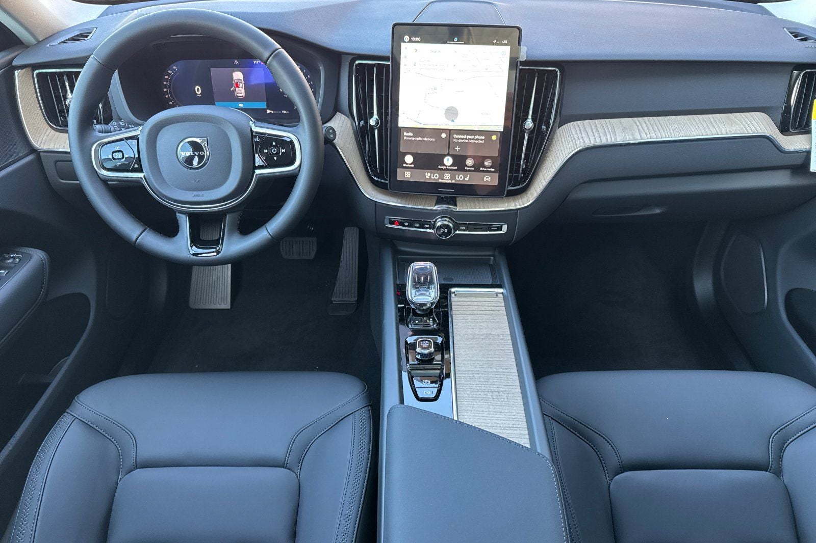 2027 Volvo XC60 B5 Core