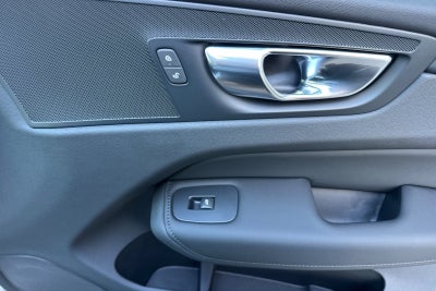 2027 Volvo XC60 B5 Core