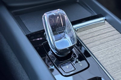2027 Volvo XC60 B5 Core