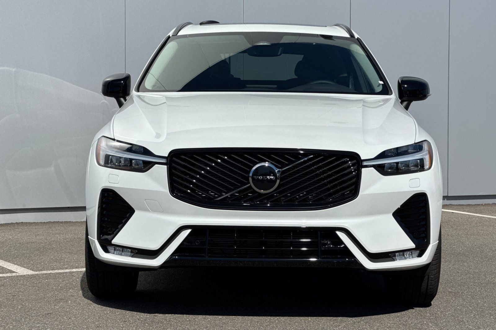 2027 Volvo XC60 B5 Core