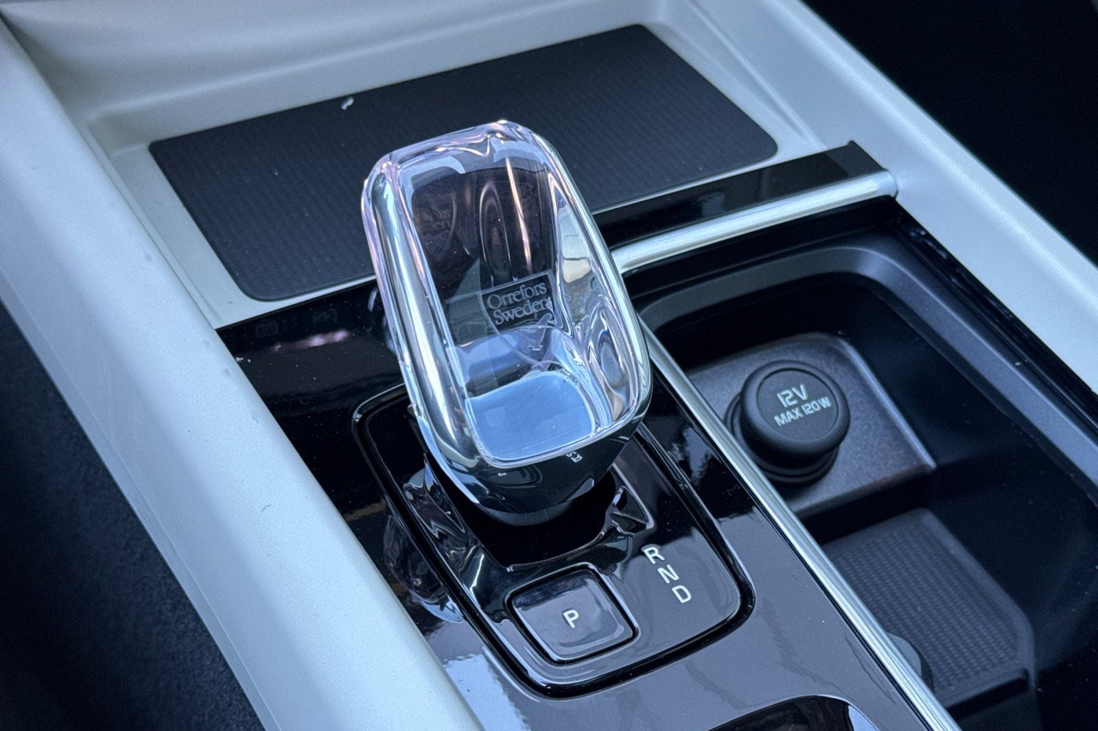 2027 Volvo XC60 B5 Ultra