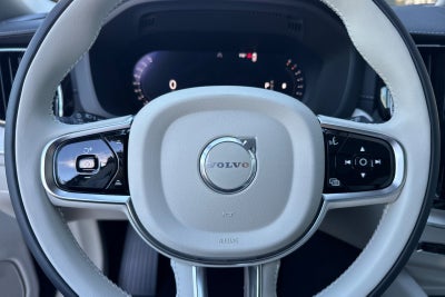 2027 Volvo XC60 B5 Ultra