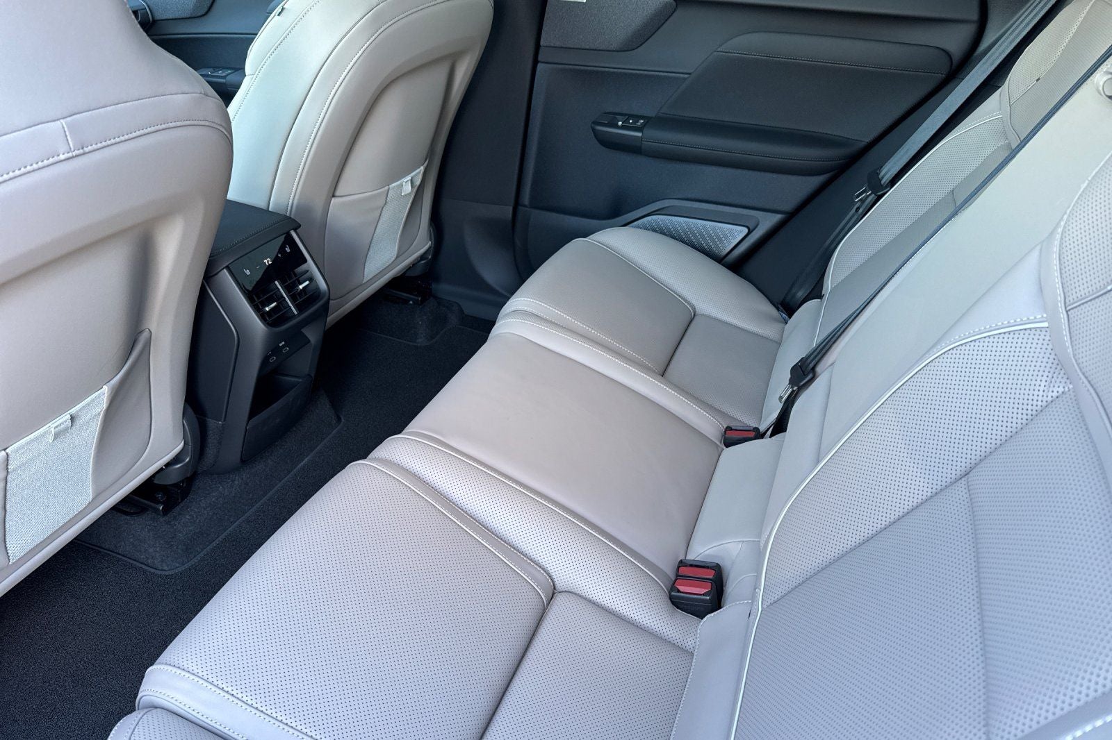 2027 Volvo EX60 Ultra