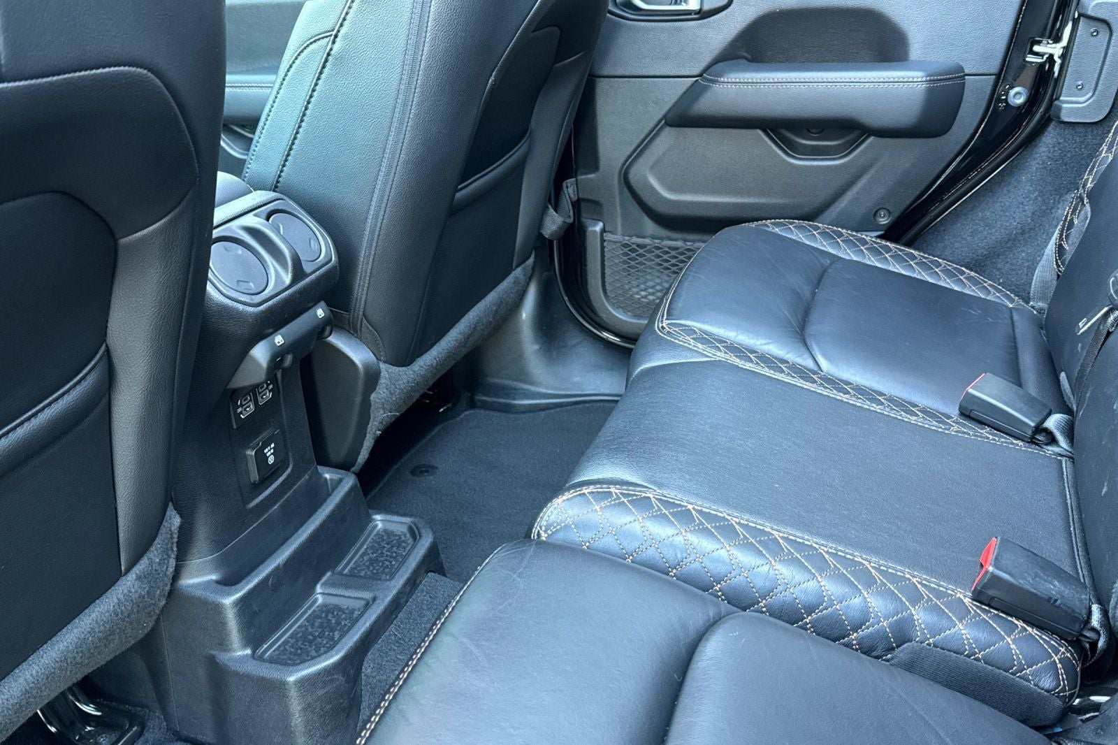 2021 Jeep Wrangler Unlimited Sahara High Altitude