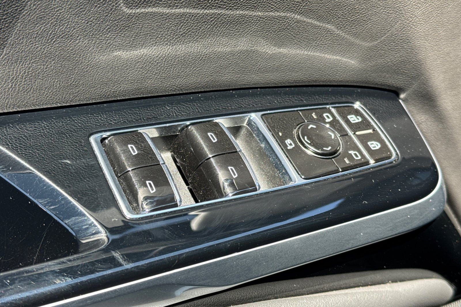 2025 Cadillac Escalade ESV Luxury