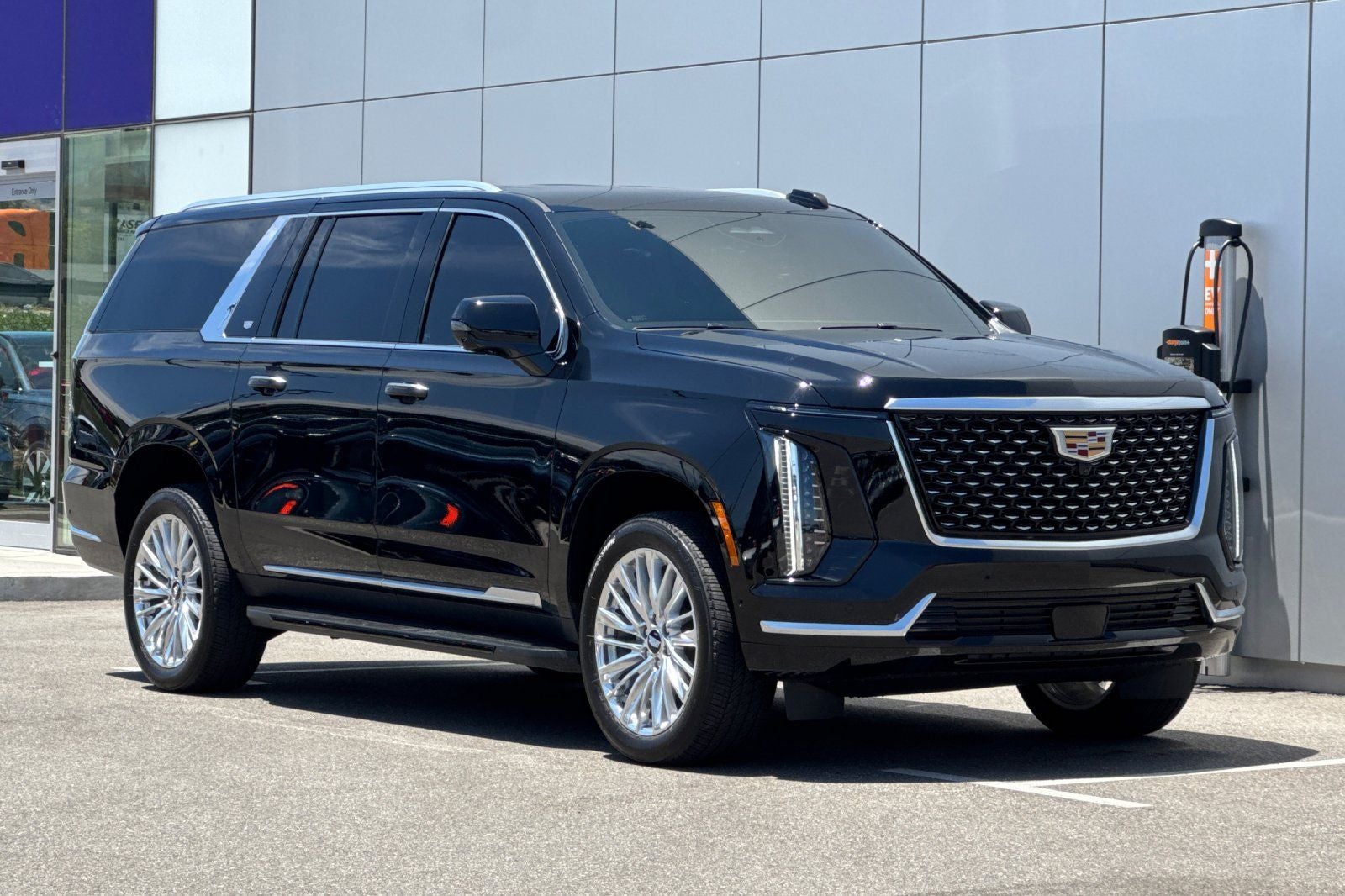 2025 Cadillac Escalade ESV Luxury