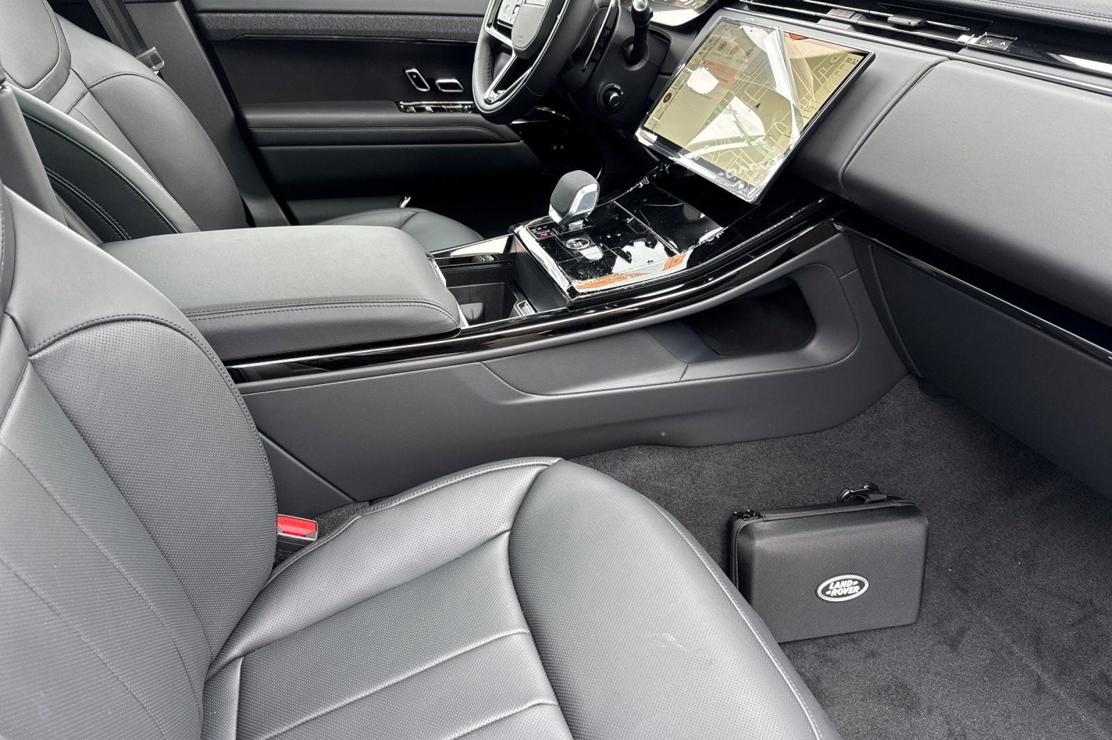 2026 Land Rover Range Rover Sport Plug-in Hybrid Dynamic SE