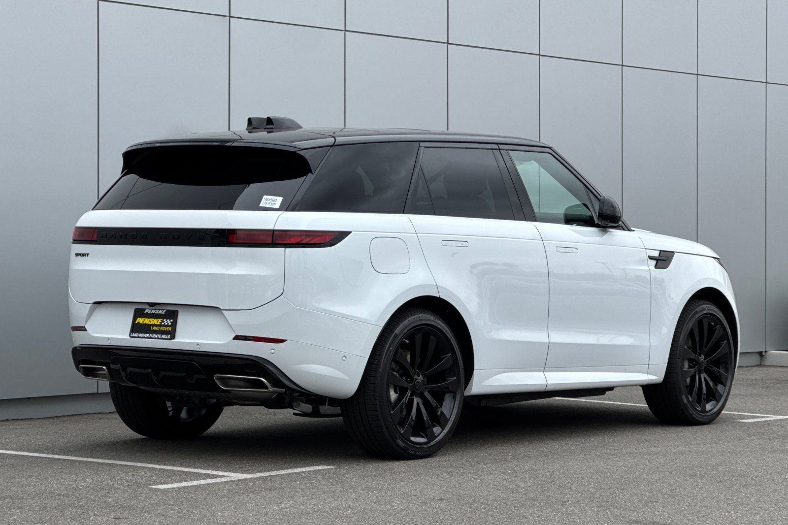 2026 Land Rover Range Rover Sport Plug-in Hybrid Dynamic SE