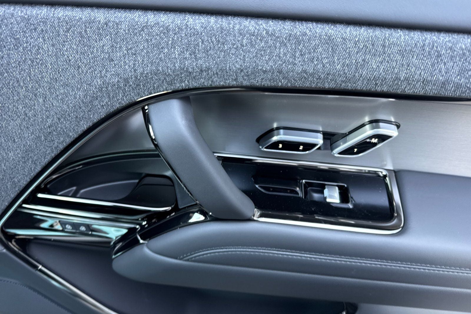2026 Land Rover Range Rover Sport Plug-in Hybrid Dynamic SE