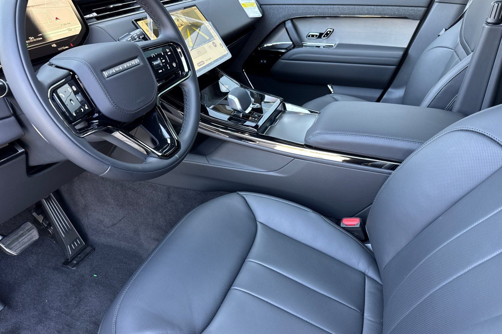 2026 Land Rover Range Rover Sport Plug-in Hybrid Dynamic SE