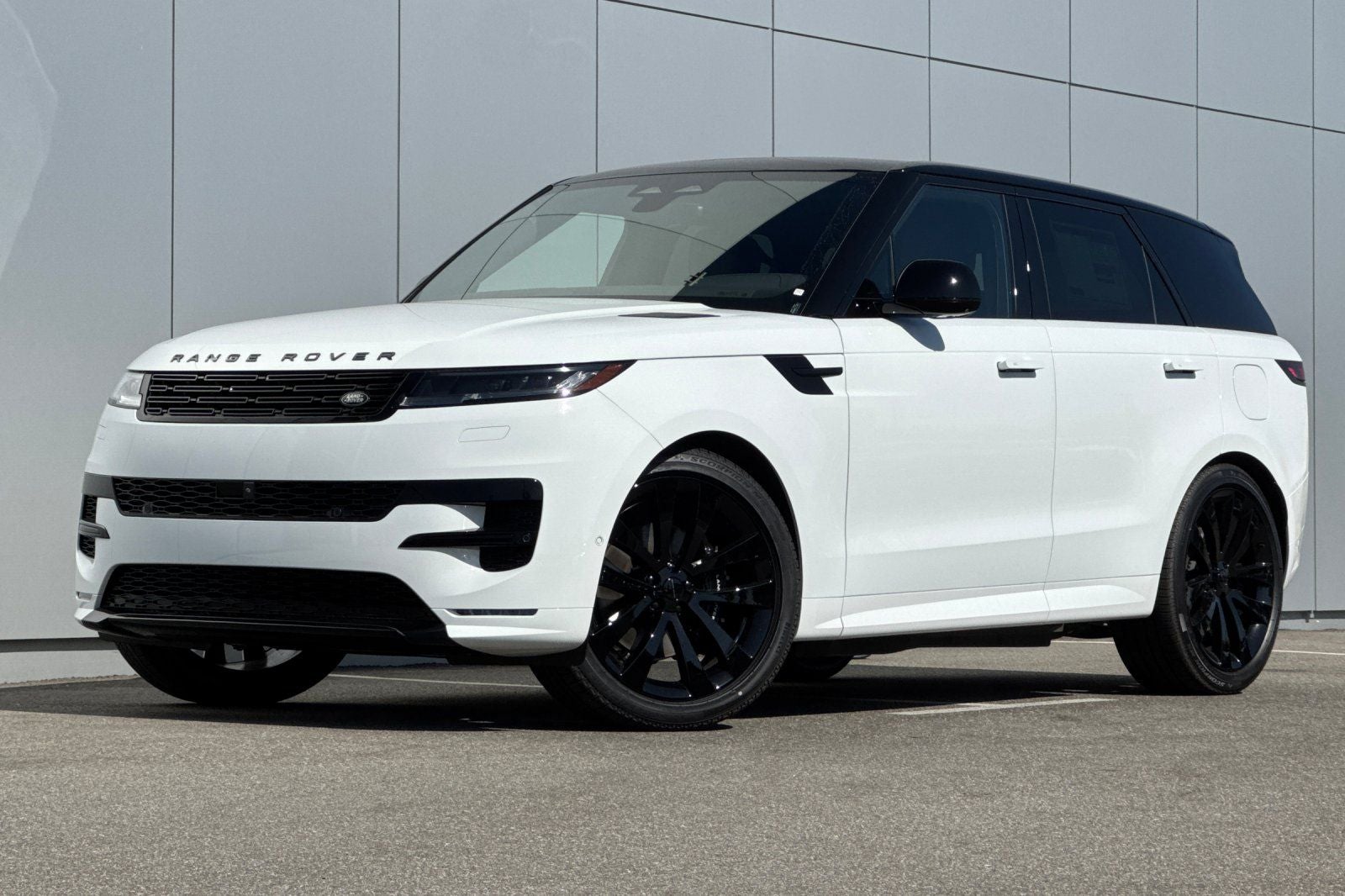 2026 Land Rover Range Rover Sport Plug-in Hybrid Dynamic SE