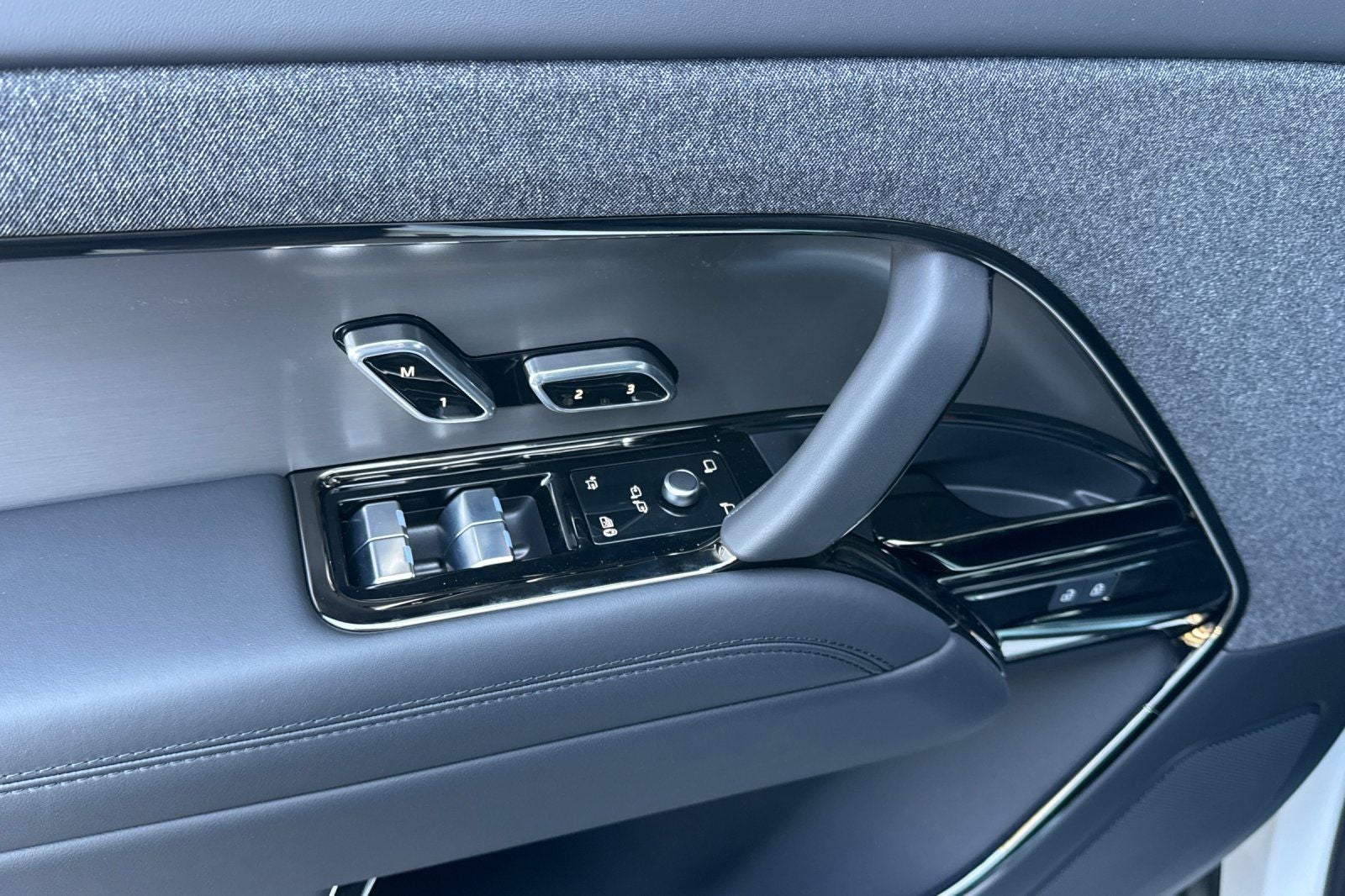 2026 Land Rover Range Rover Sport Plug-in Hybrid Dynamic SE
