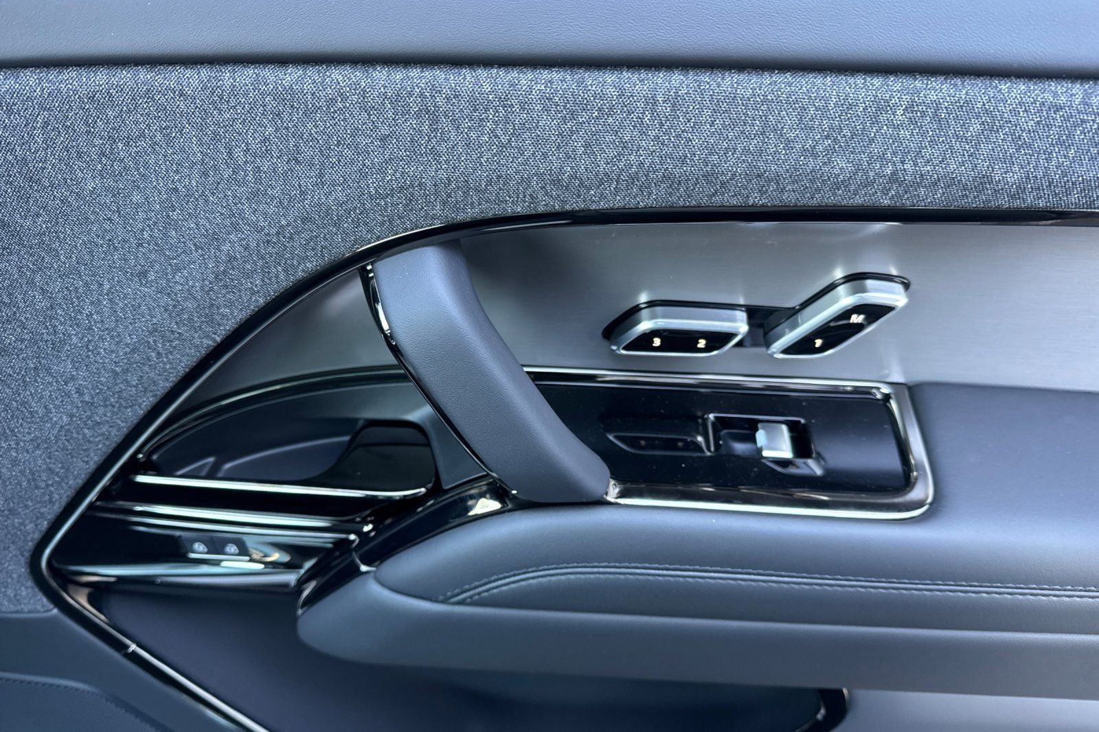 2026 Land Rover Range Rover Sport Plug-in Hybrid Dynamic SE
