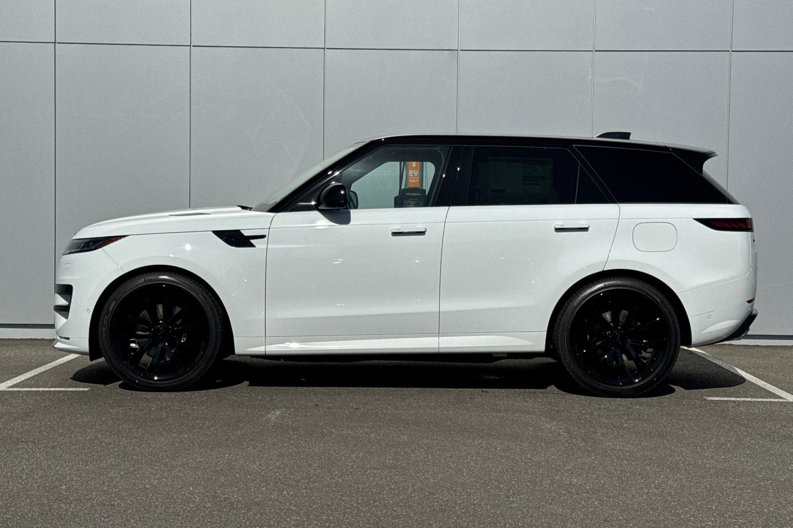 2026 Land Rover Range Rover Sport Plug-in Hybrid Dynamic SE