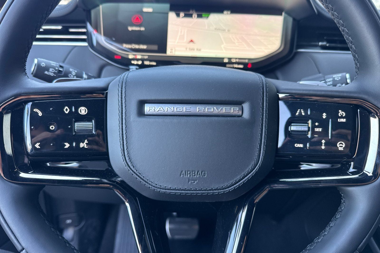 2026 Land Rover Range Rover Sport Plug-in Hybrid Dynamic SE