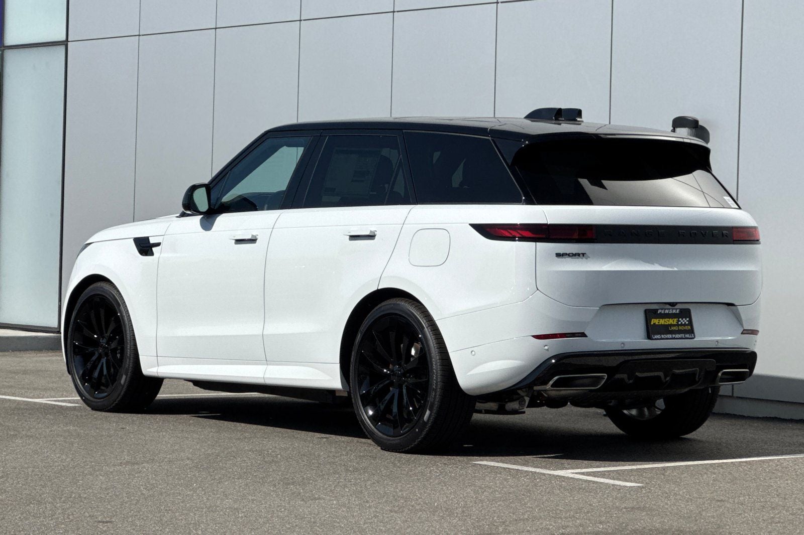 2026 Land Rover Range Rover Sport Plug-in Hybrid Dynamic SE