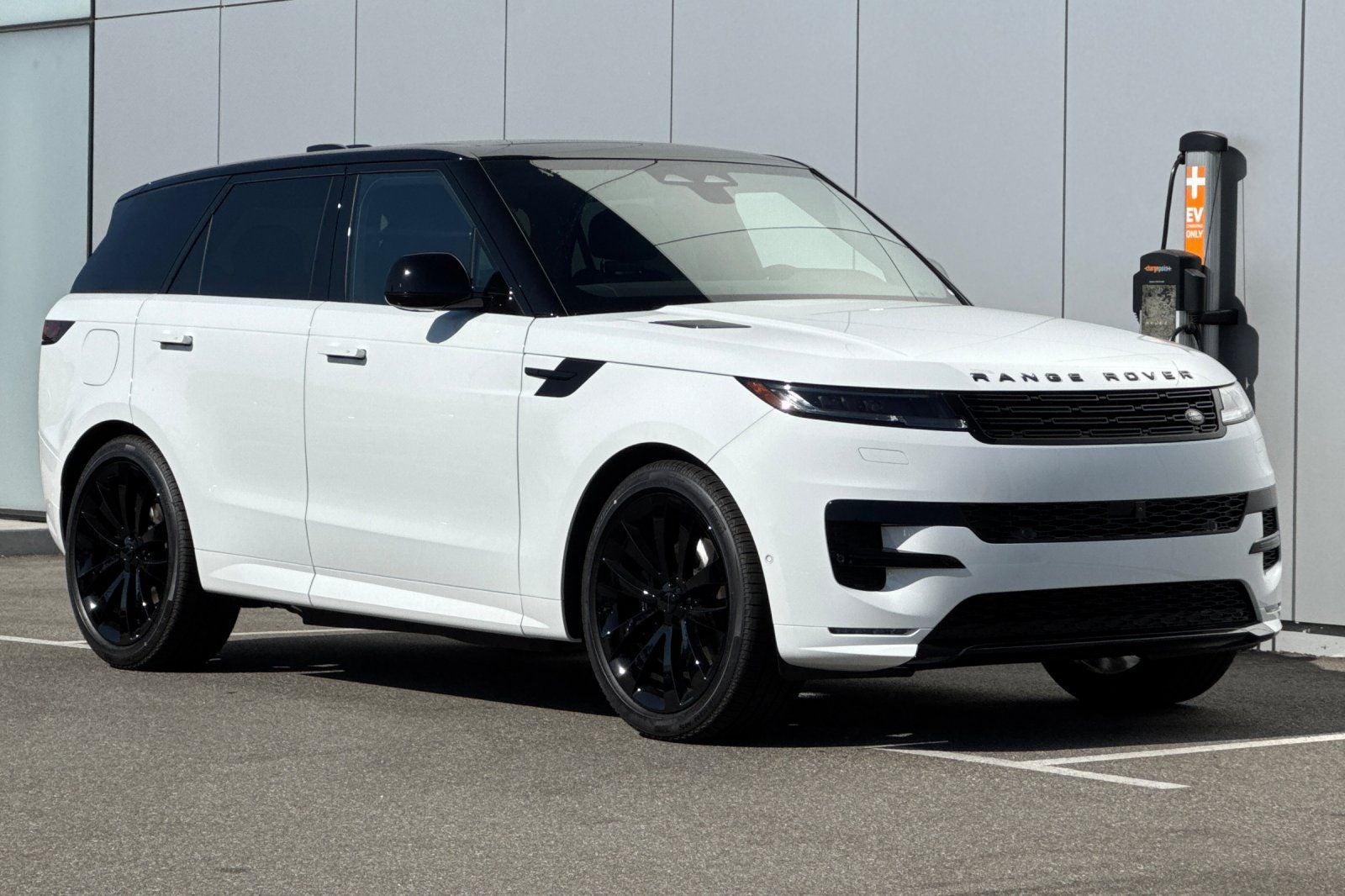 2026 Land Rover Range Rover Sport Plug-in Hybrid Dynamic SE