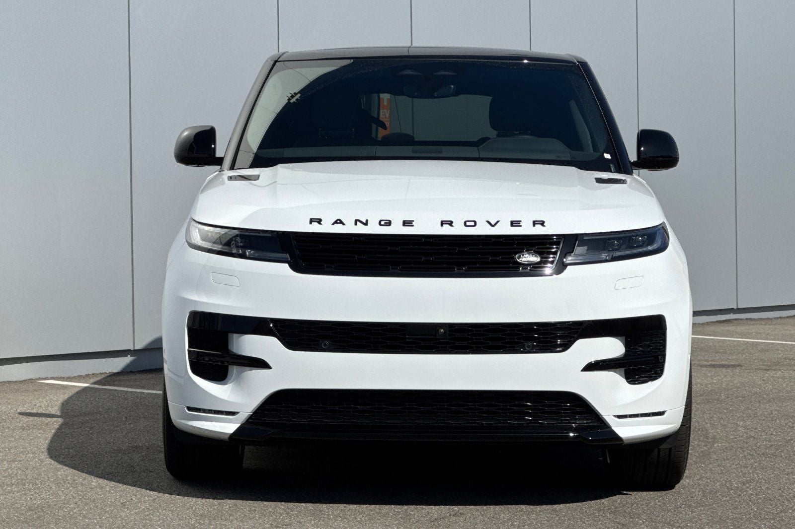 2026 Land Rover Range Rover Sport Plug-in Hybrid Dynamic SE