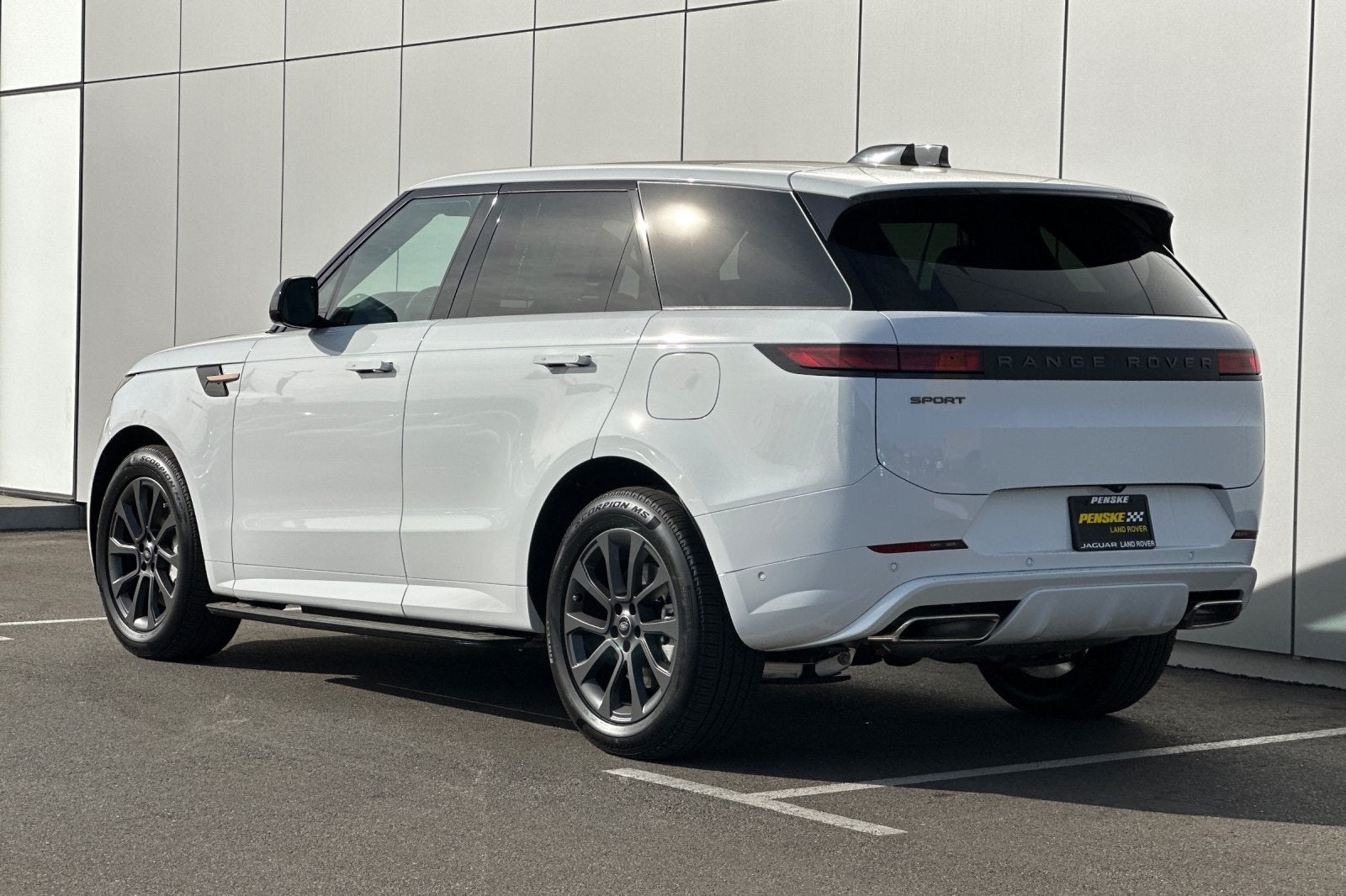 2025 Land Rover Range Rover Sport Plug-in Hybrid Dynamic SE