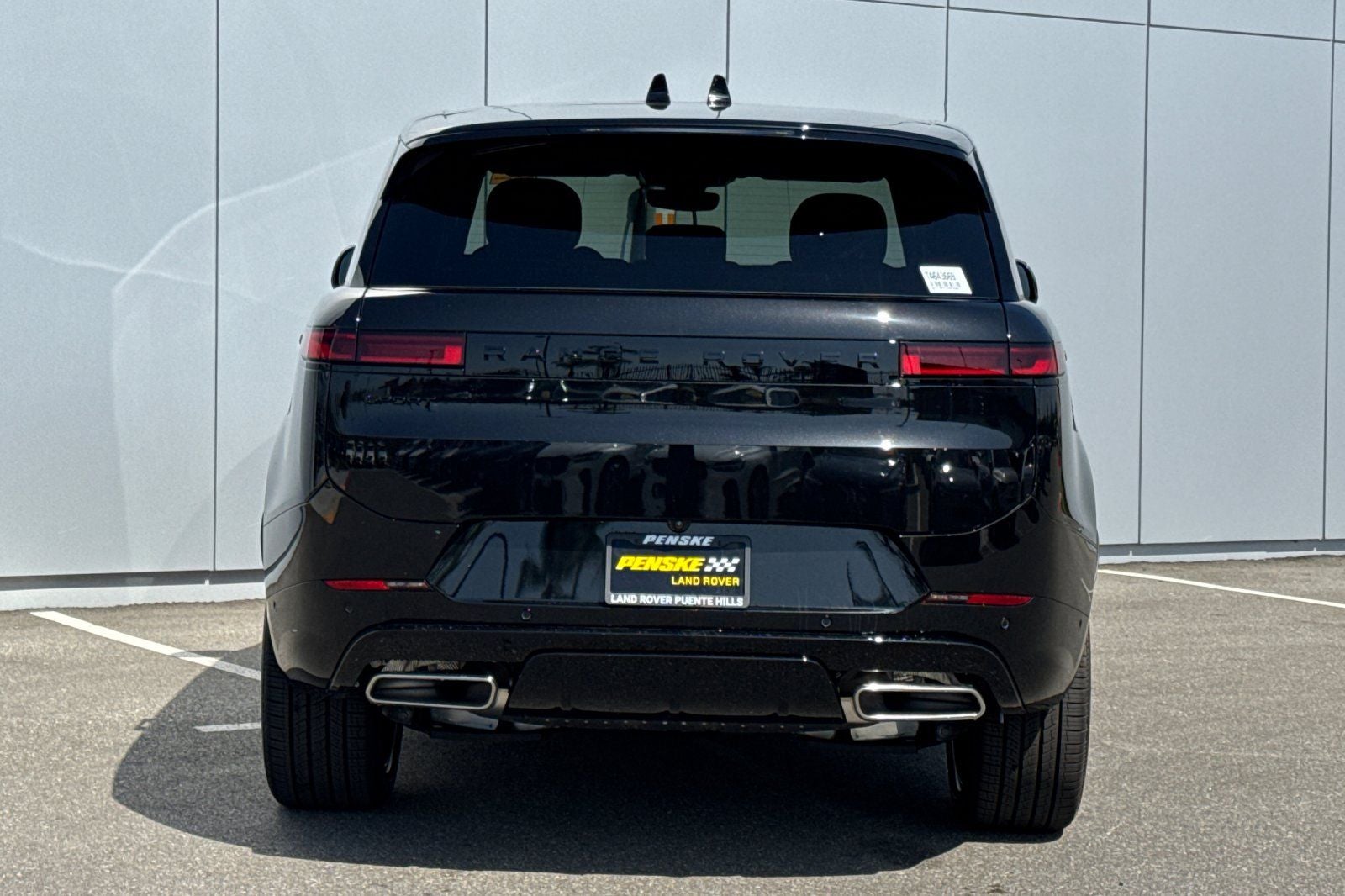 2026 Land Rover Range Rover Sport Plug-in Hybrid Dynamic SE