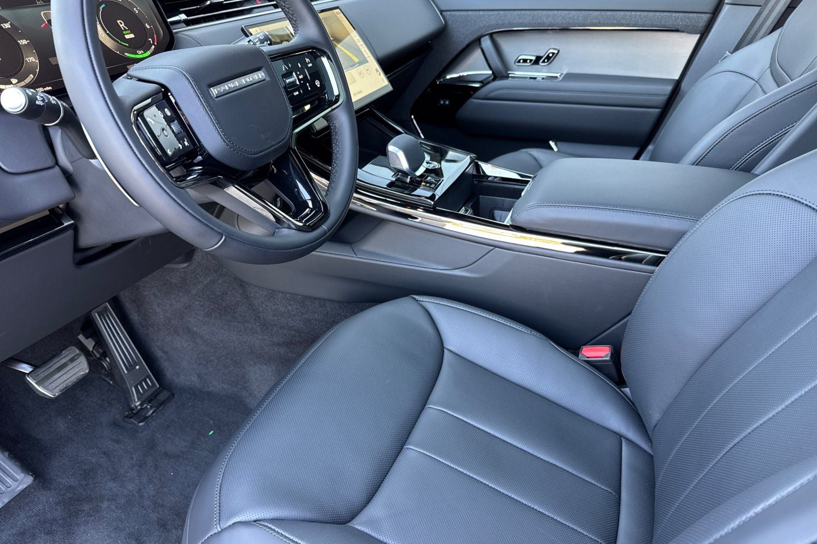 2026 Land Rover Range Rover Sport Plug-in Hybrid Dynamic SE