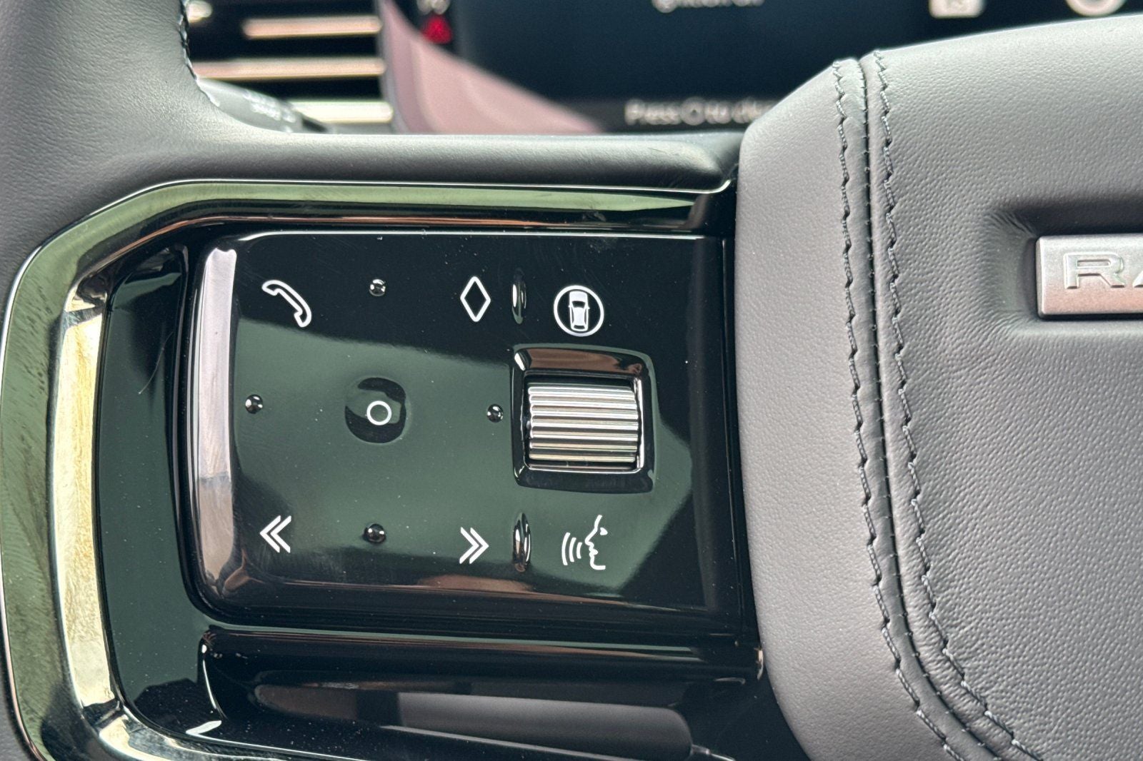 2026 Land Rover Range Rover Sport Dynamic SE