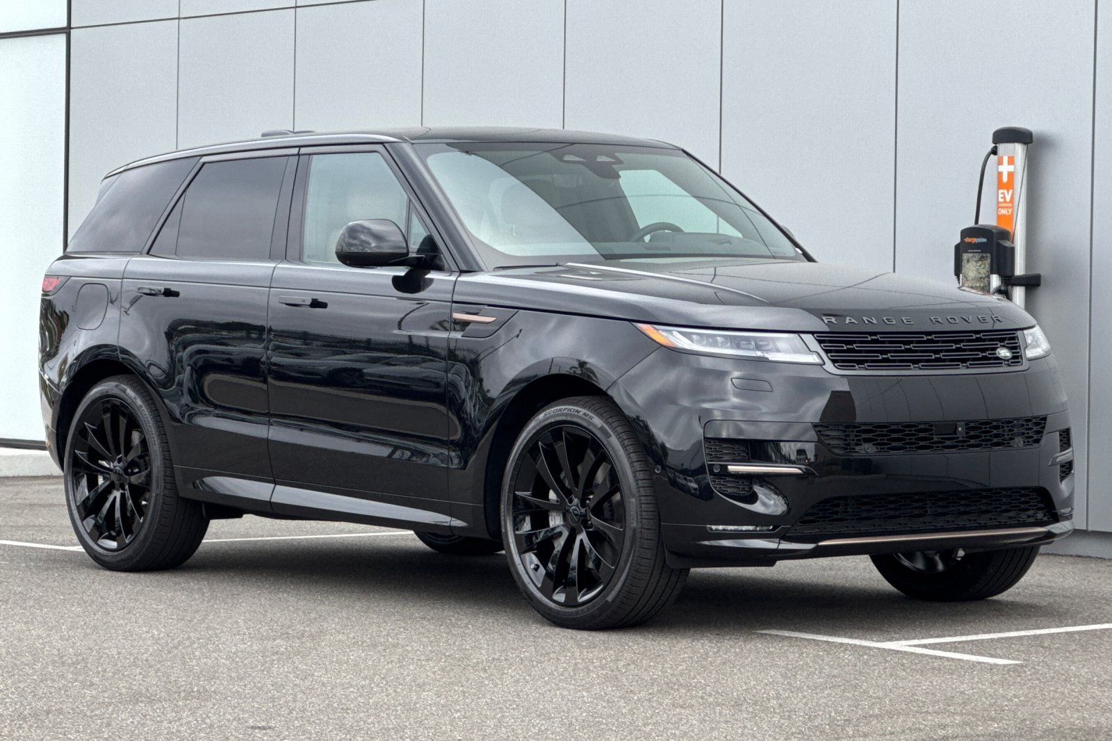 2026 Land Rover Range Rover Sport Dynamic SE